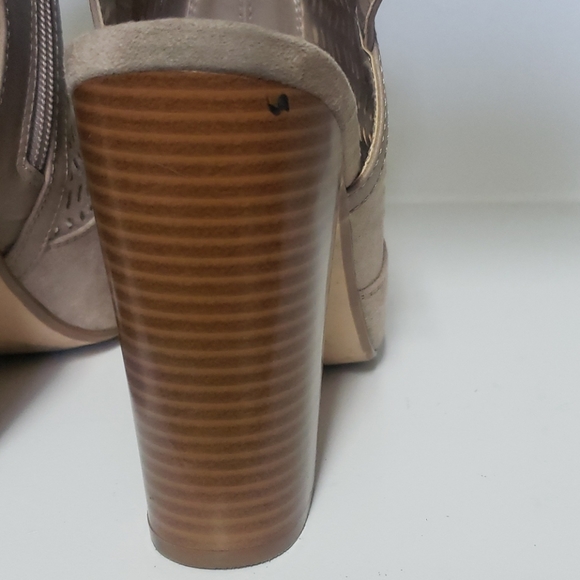 Booties - Picture 3 of 4